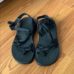 Black 3 strap chacos